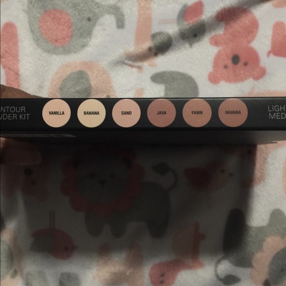 Anastasia Beverly Hill Kit - Picture 3 of 5